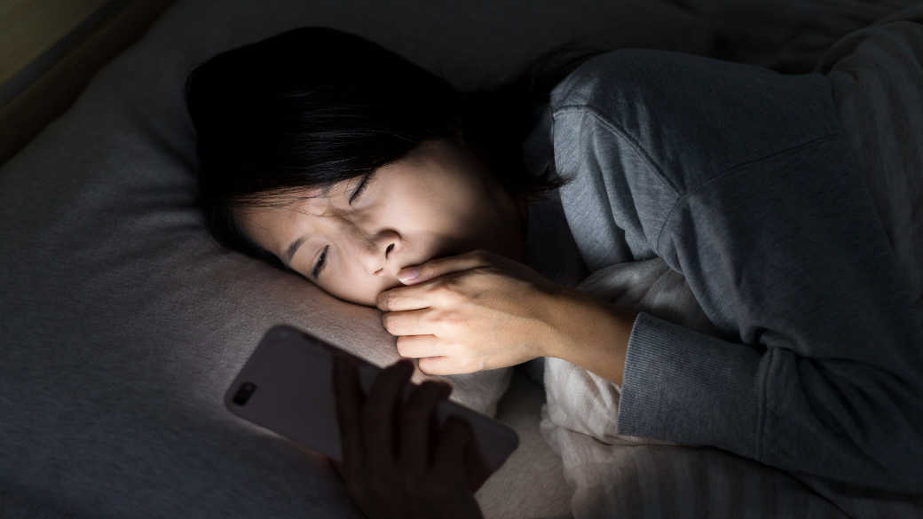 Ngủ không đủ giấc có thể phá vỡ quá trình sửa chữa tế bào gốc ở giác mạc